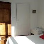 D'hotes Marchand Bed & Breakfast