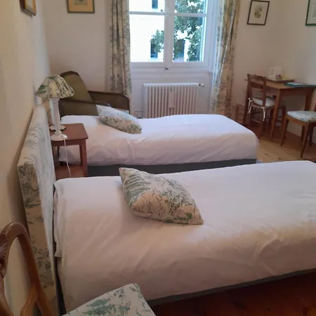 D'hotes Marchand 3*